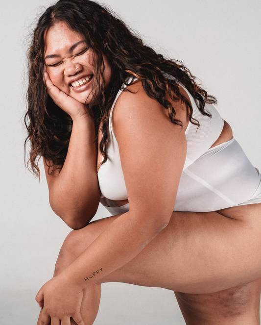 "happy" Schrift mit Smiley